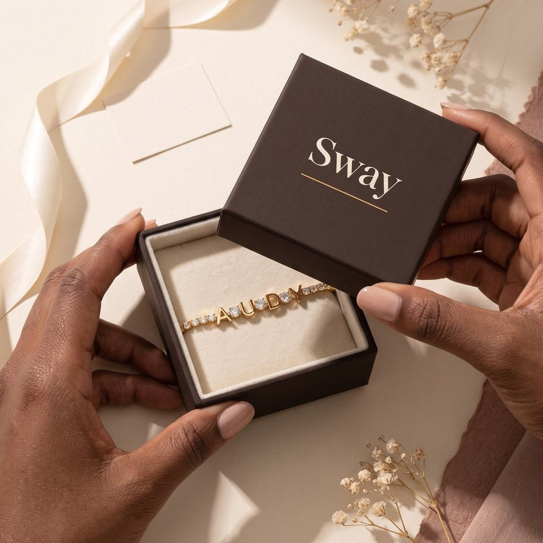 Bracelet prénom dans son écrin Sway