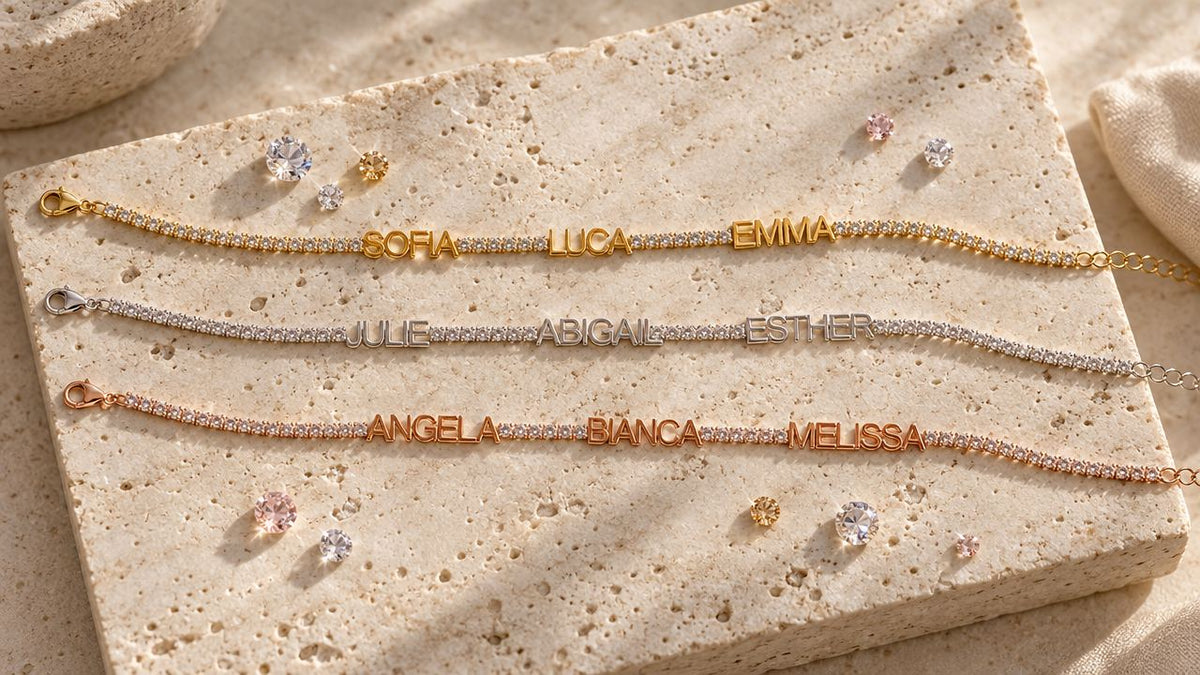 Bracelets prénom en finition dorée, argentée et rosée